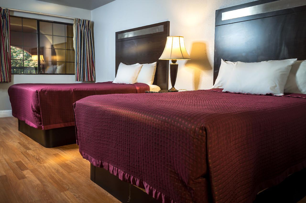 Crossroads Inn - Downtown Сакраменто Екстериор снимка